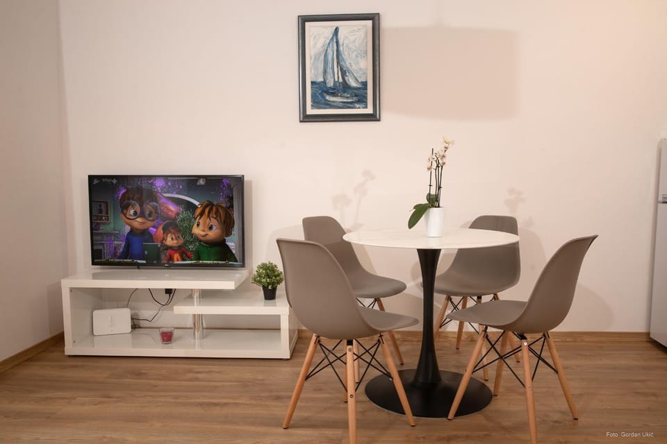 TV and multimedia, Living room