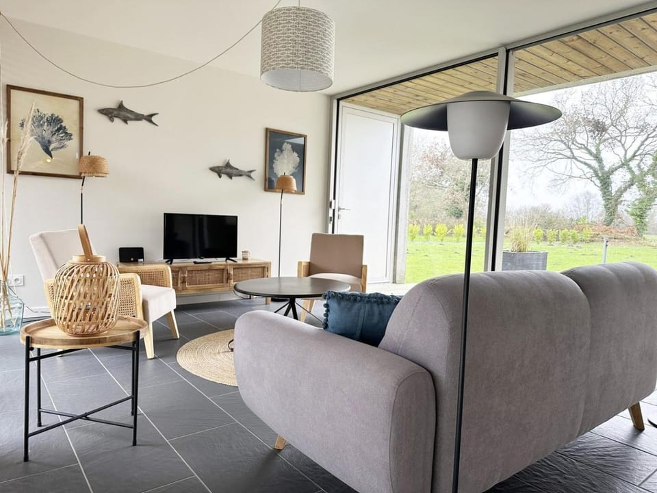 House for 4 persons 10 minutes from Paimpol. Bed and Breakfast in Brittany