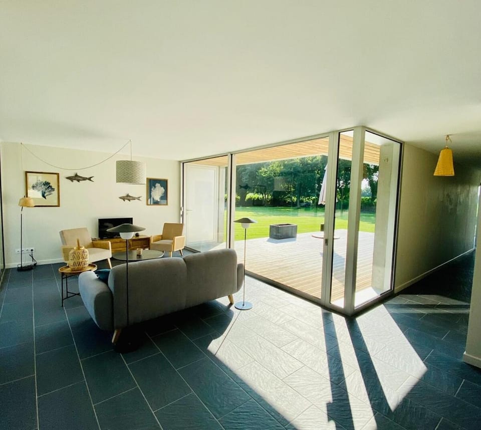 House for 4 persons 10 minutes from Paimpol. Bed and Breakfast in Brittany