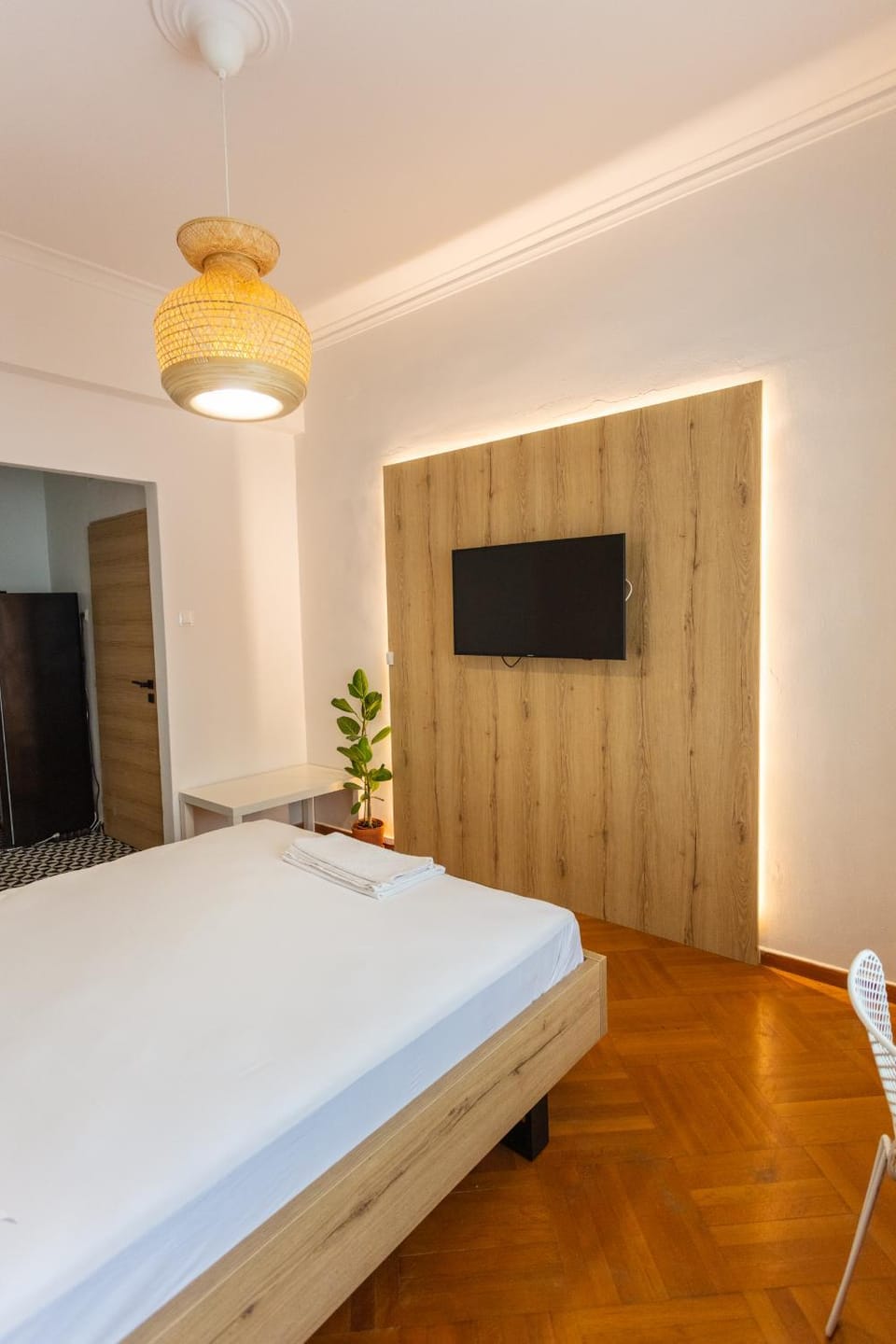 TV and multimedia, Photo of the whole room