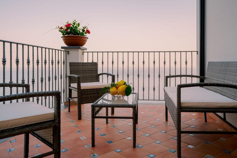 Patio, Sea view