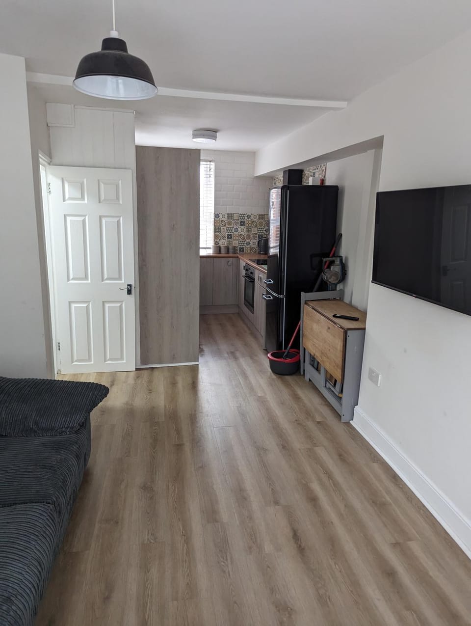 Kitchen or kitchenette, Living room, Seating area