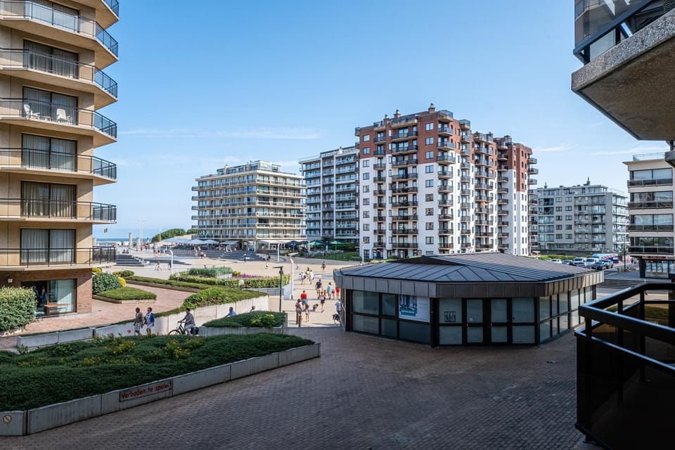 Alexandra 110 Apartment in De Panne