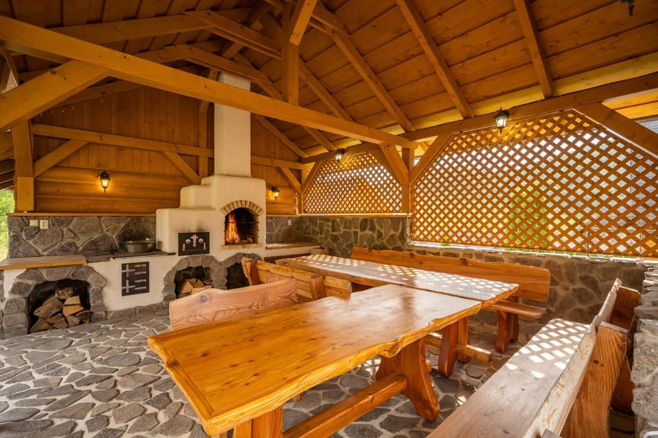 BBQ facilities, Seating area