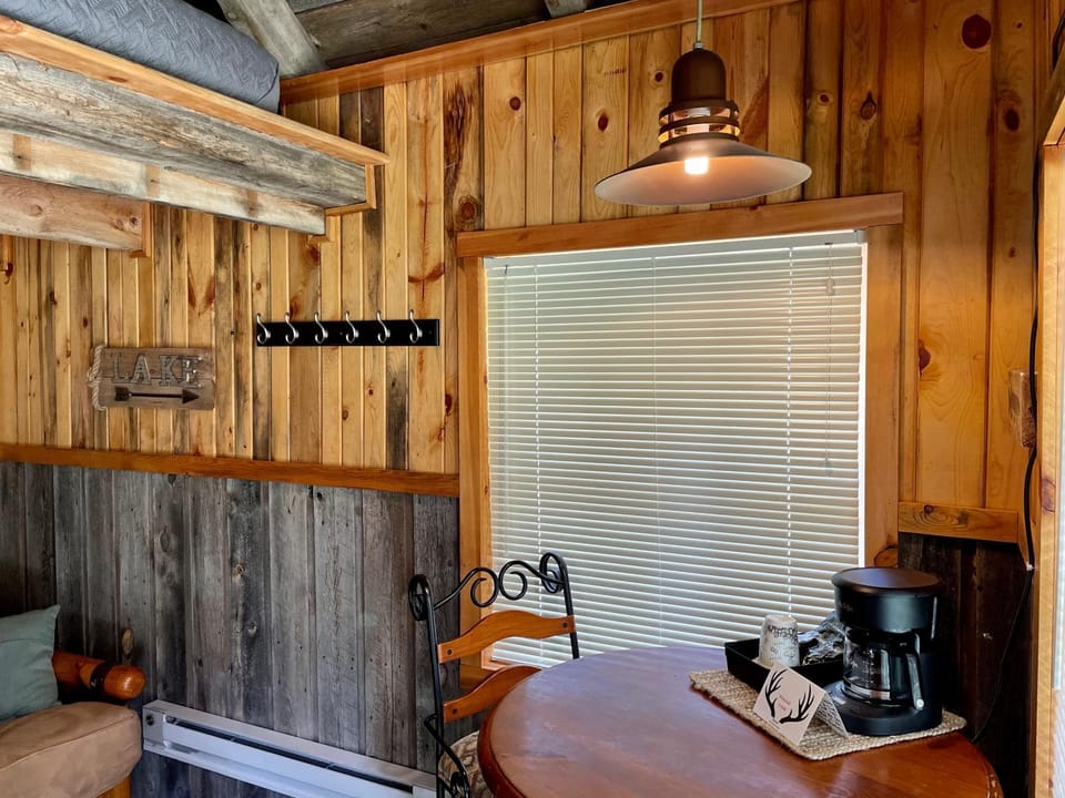 Whitetail Creek Camping Resort Campground/ 
RV Resort in North Lawrence