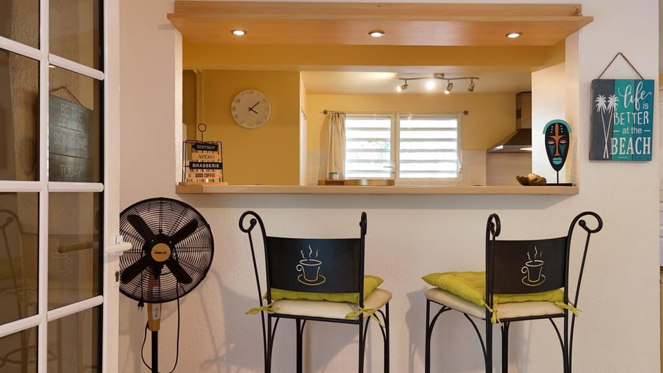 Lounge or bar