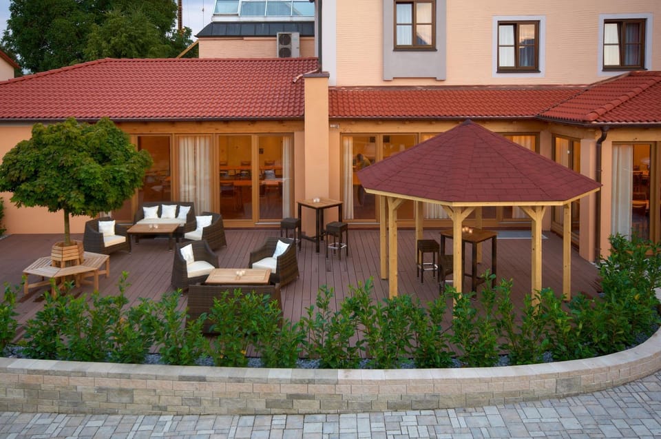 Lounge or bar