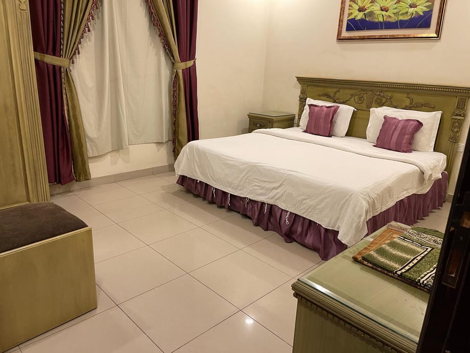 شقق الشعله المخدومه Apartment hotel in Riyadh