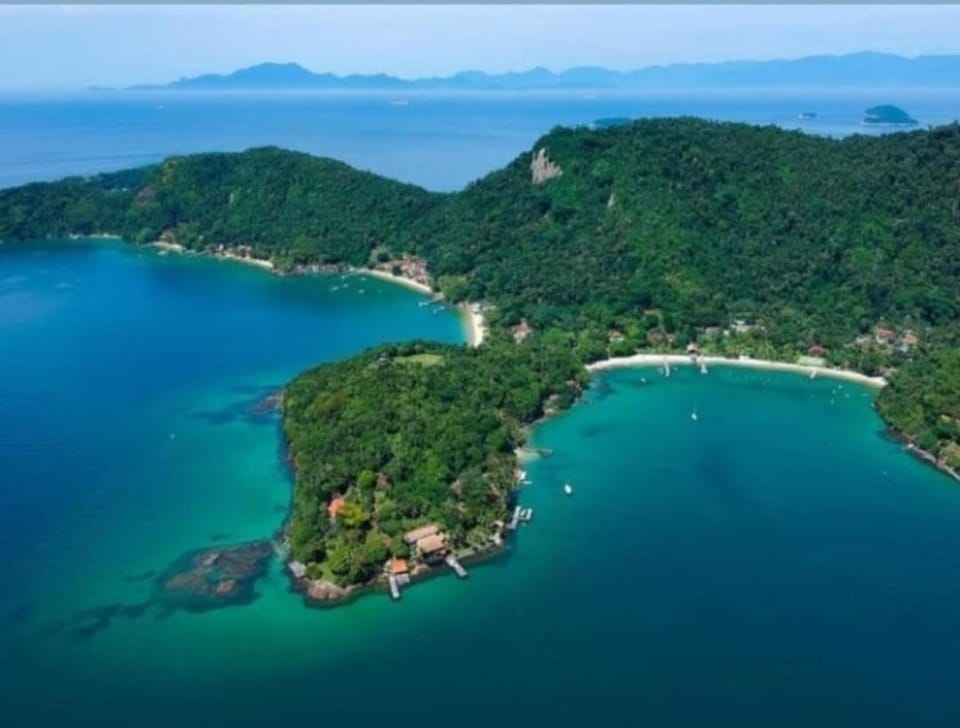 Márcio Turismar Hospedagem & Passeios Náuticos- Angra dos Reis-RJ House in Angra dos Reis