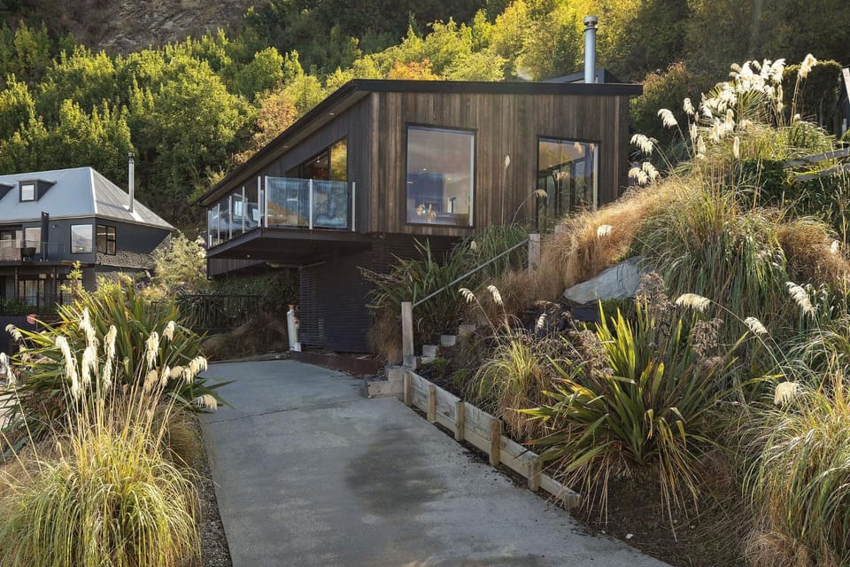 Property building, Natural landscape