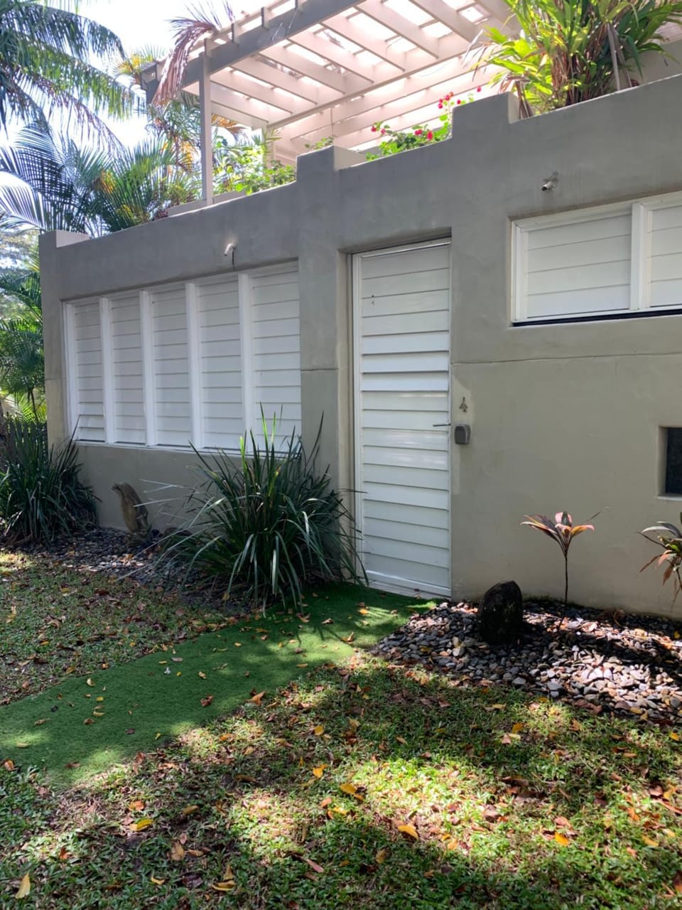 Beachside 4 with private heated plunge pool Apartment in Port Douglas