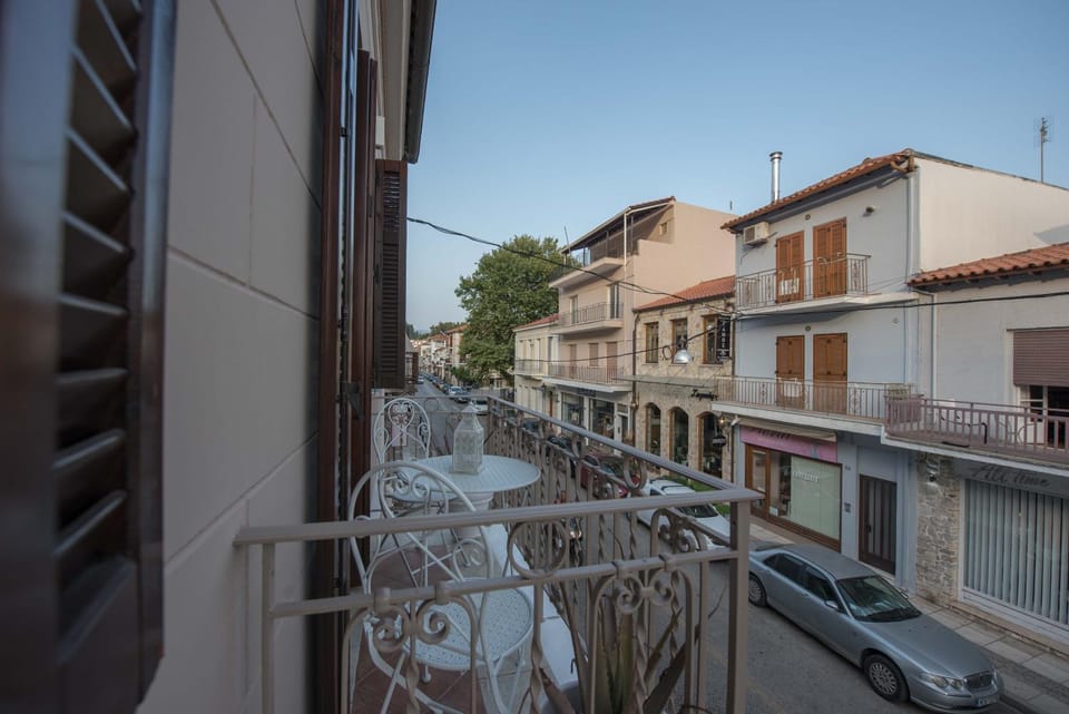 Balcony/Terrace, City view, Street view