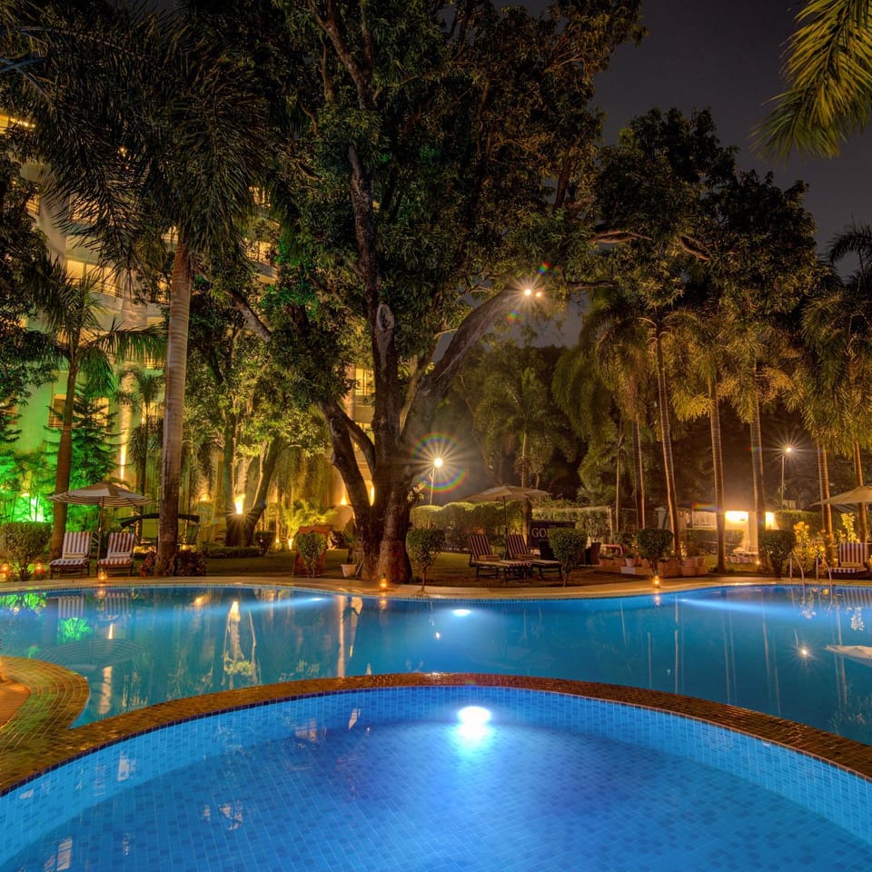 Night, Swimming pool