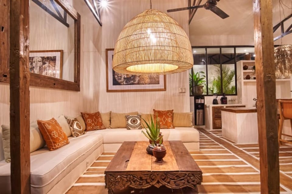 Communal lounge/ TV room, Living room