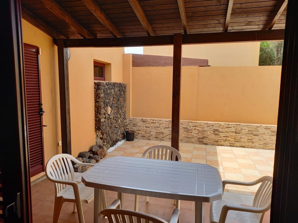 Casa Pitaya, acogedora, con piscina, fibra óptica House in Maxorata