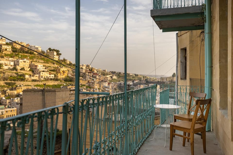 Balcony/Terrace, City view, Street view