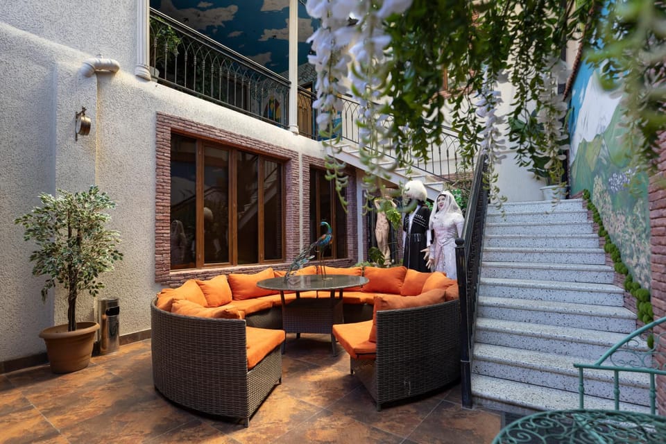 Patio, Seating area