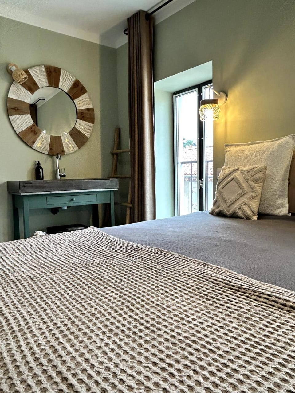 Bed, Photo of the whole room, Bedroom, Breakfast, Breakfast, air conditioner, air conditioner