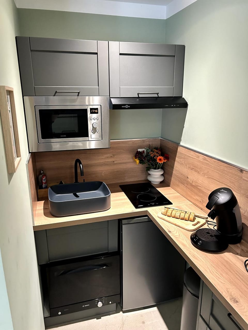 Coffee/tea facilities, Kitchen or kitchenette, Breakfast, Breakfast, dishwasher, oven, stove, toaster