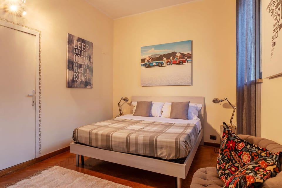 Piazza Navona Penthouse Apartment in Rome