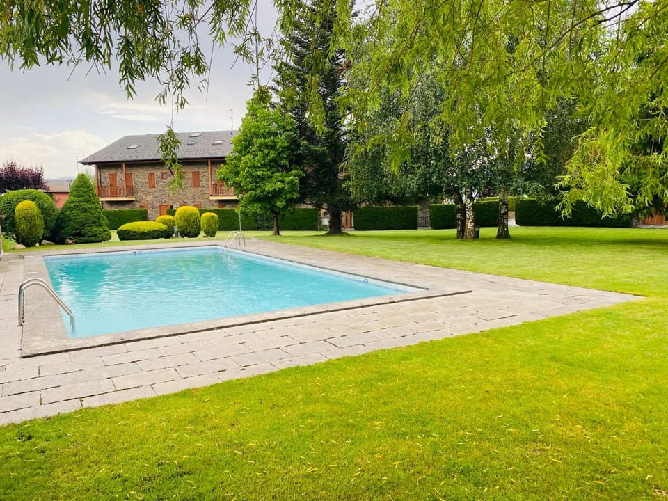 Garden, Swimming pool