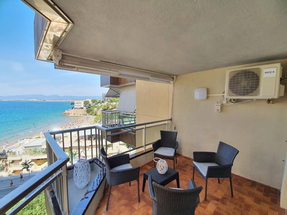 AMAZING LUXE SEAVIEW BEACh Apartment in Salou