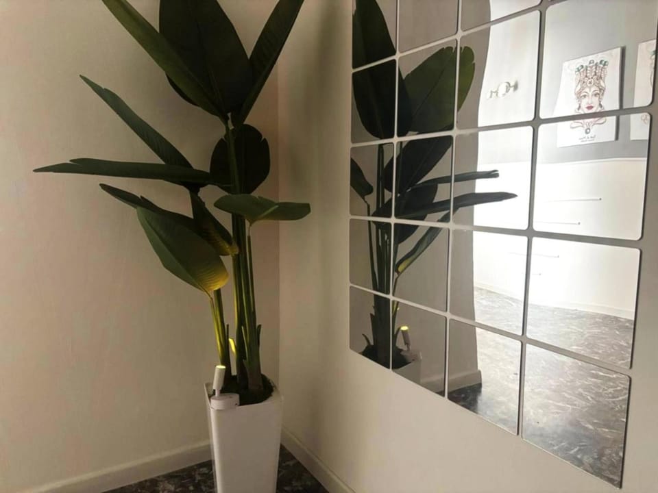 Lobby or reception, Decorative detail