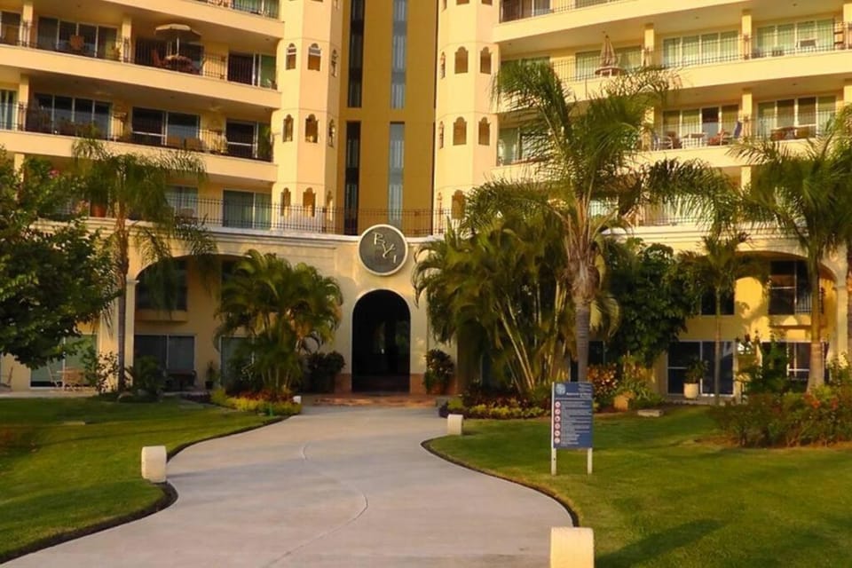 Paradise apartment, private beach condo Bay View Grand Apartment in Puerto Vallarta
