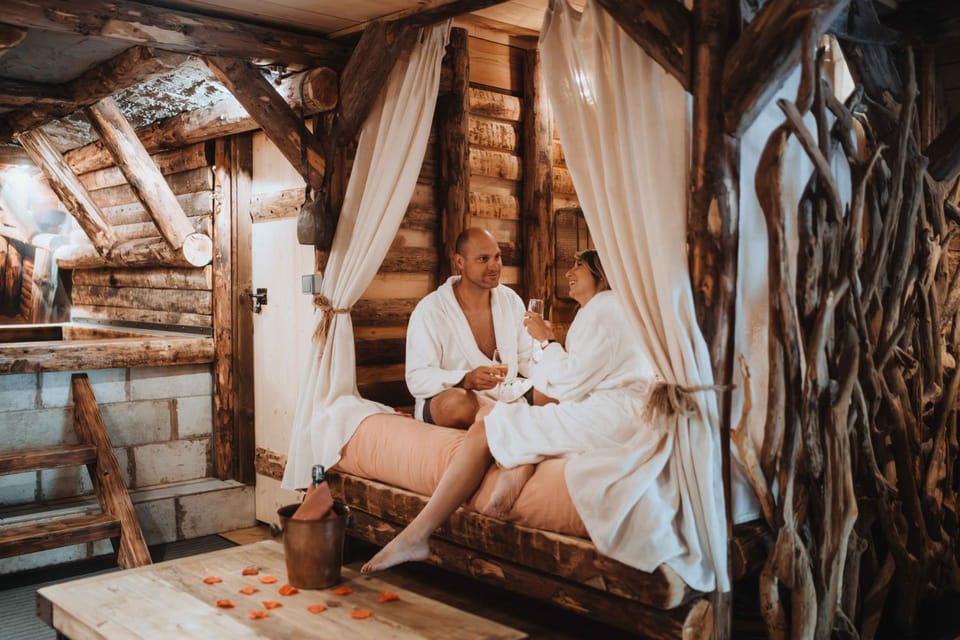 People, Sauna