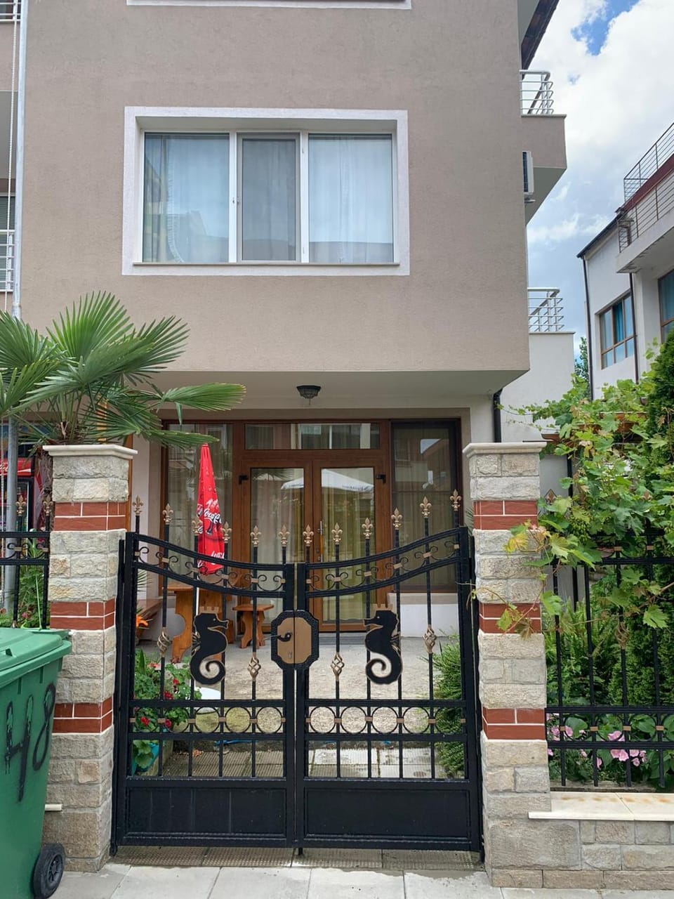 Property building, Patio, Facade/entrance, Day, View (from property/room), Balcony/Terrace
