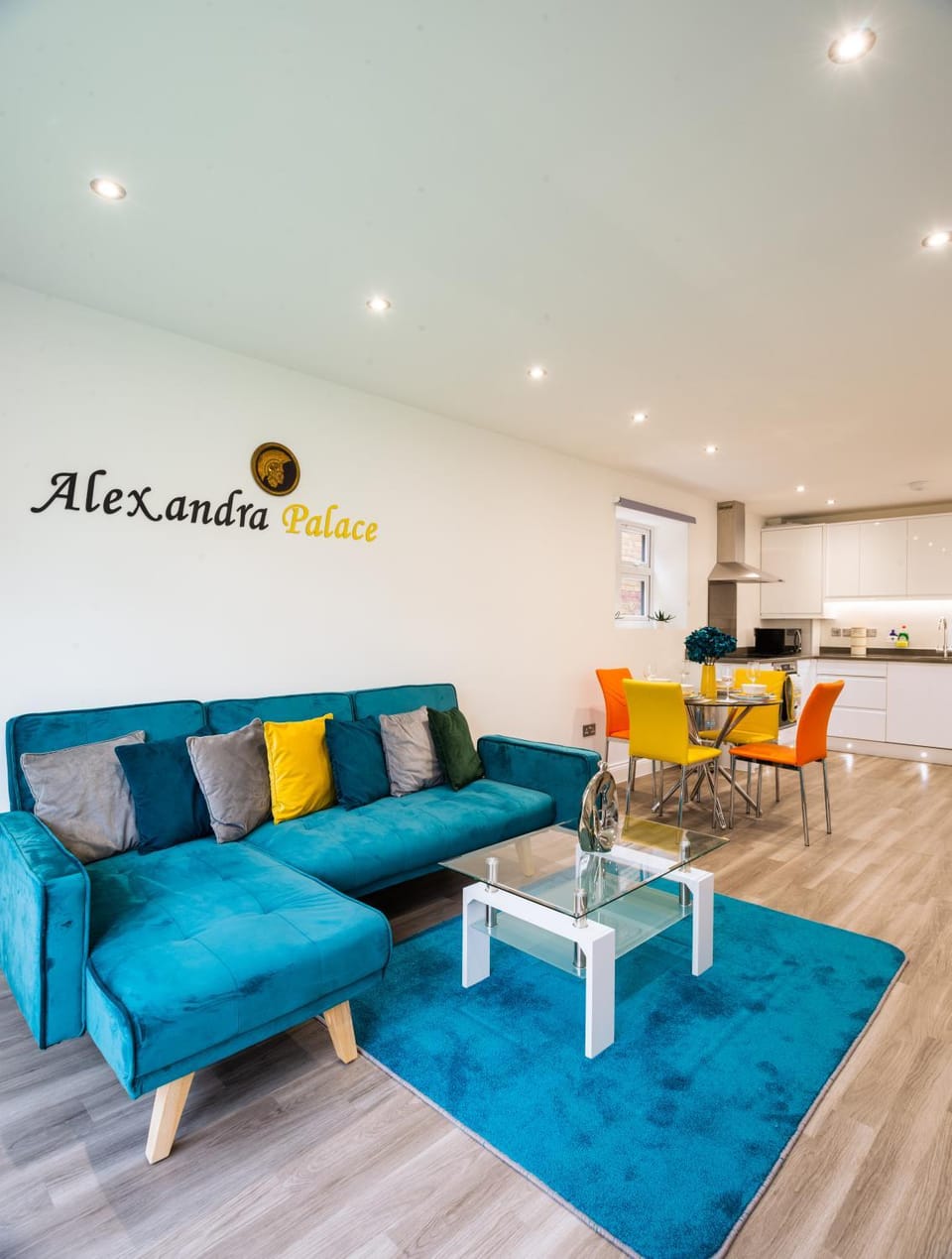Living room, Seating area, Dining area