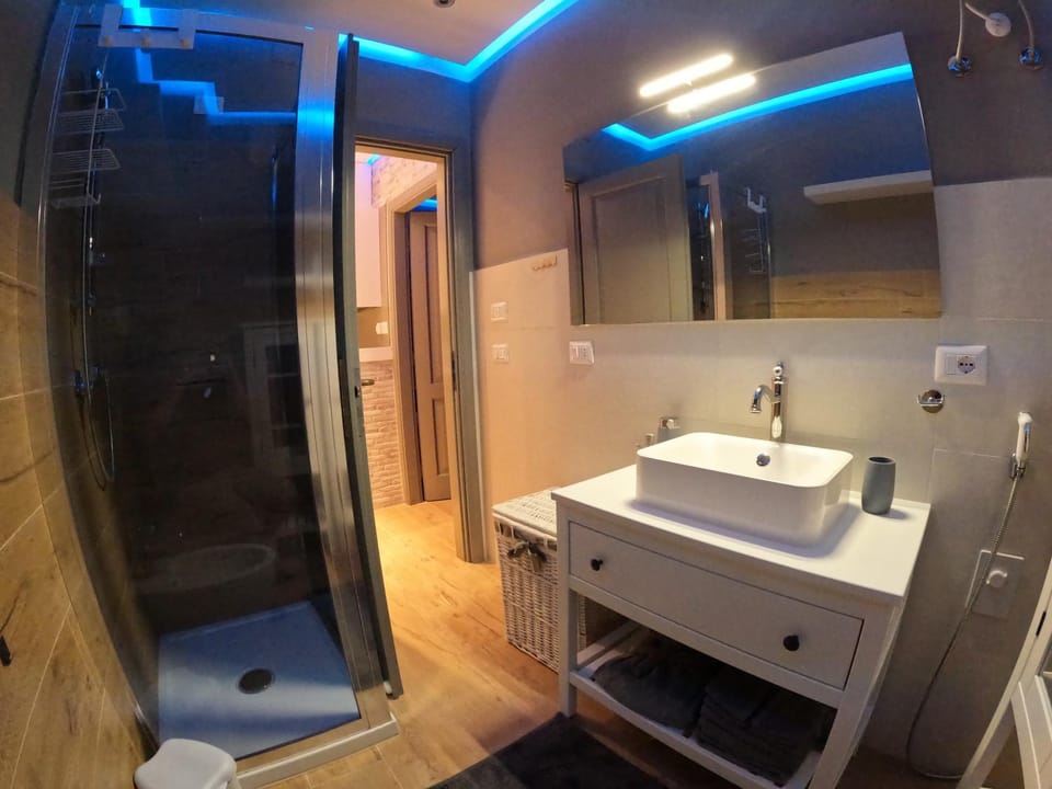 Shower, Bathroom