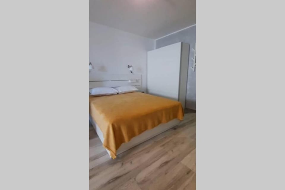 MARIA, Modern studio apartment with private parking Apartment in Dubrovnik