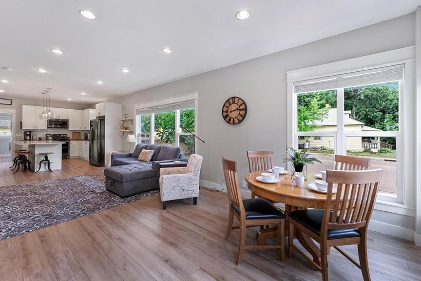 Cozy Chic Home In Downtown Loveland! House in Loveland