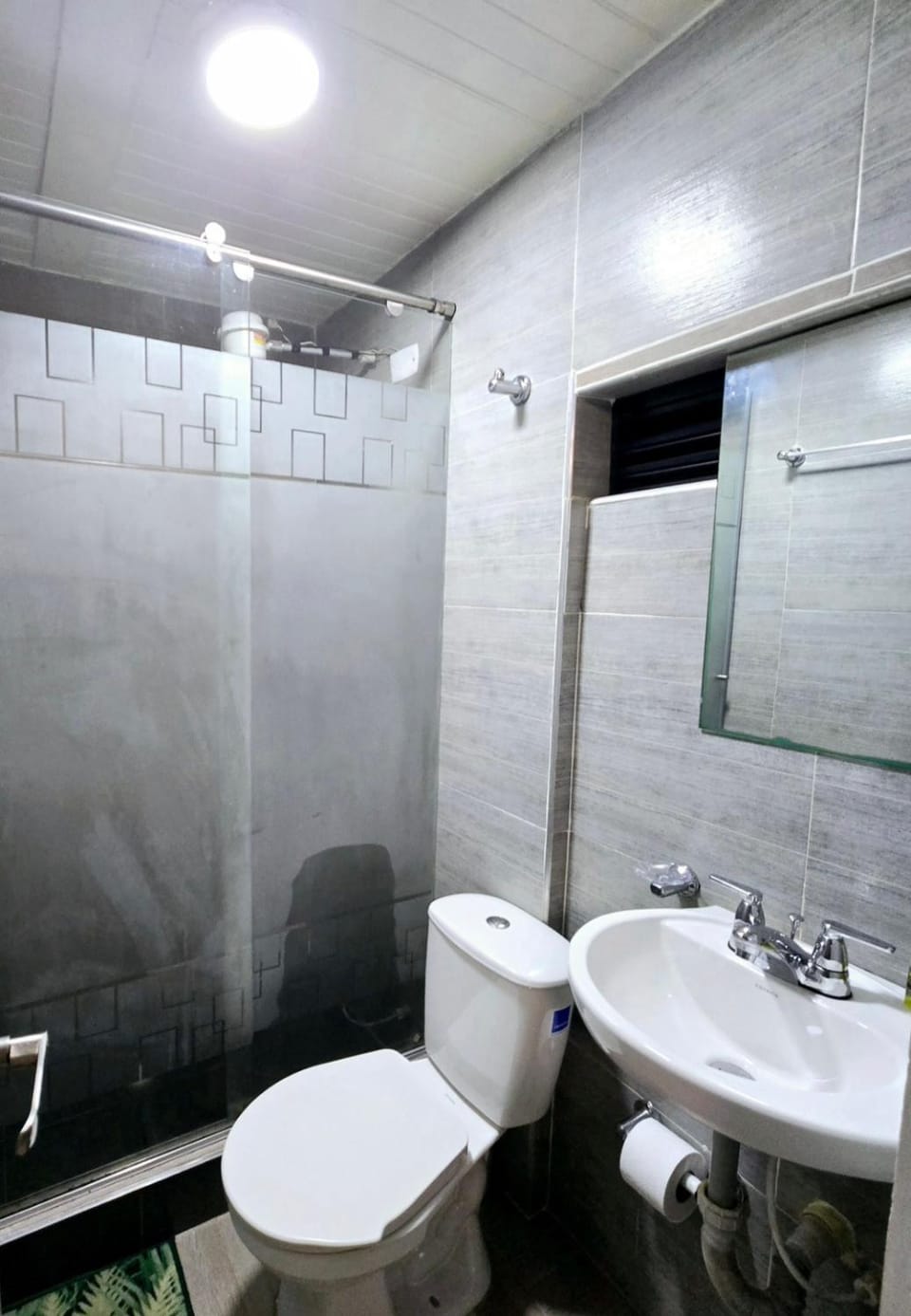 Apartamento amoblado cerca al aeropuerto el dorado Apartment in Bogota