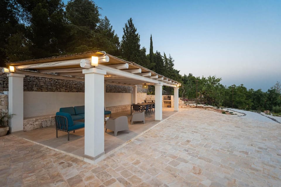 Property building, Patio