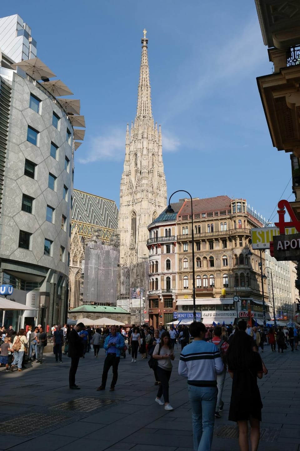 Nearby landmark, Neighbourhood