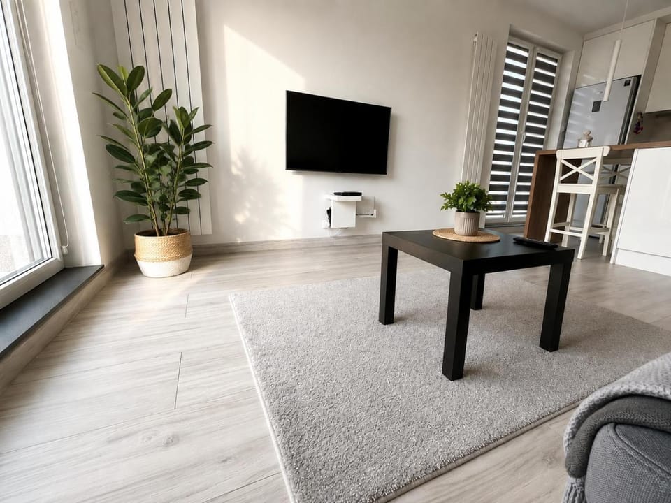 Communal lounge/ TV room, TV and multimedia, Living room, Seating area, Evening entertainment