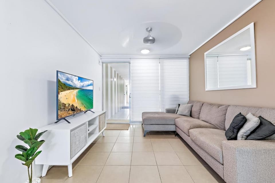 Tranquil Oasis Apartment in Airlie Beach