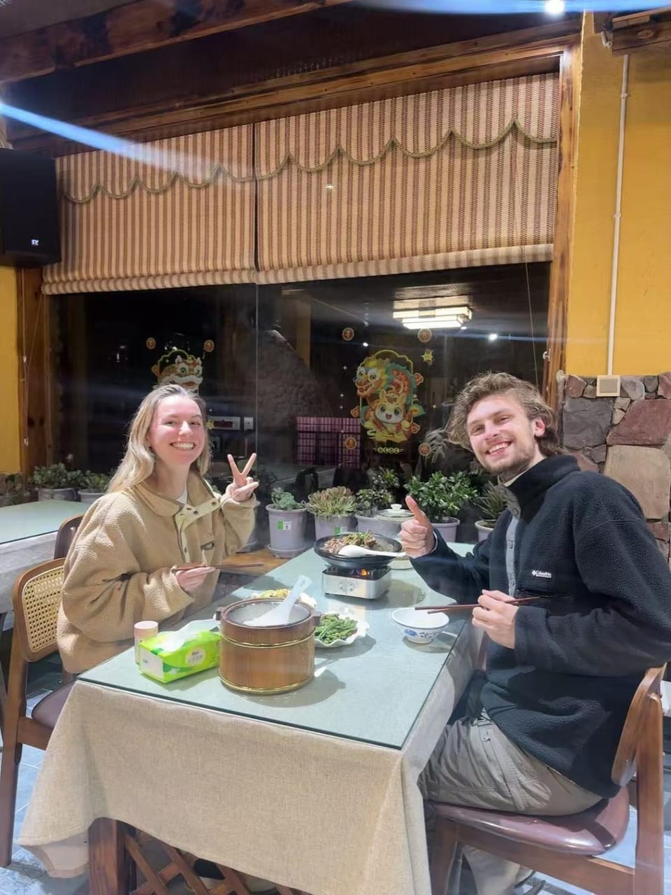 Restaurant/places to eat, Guests