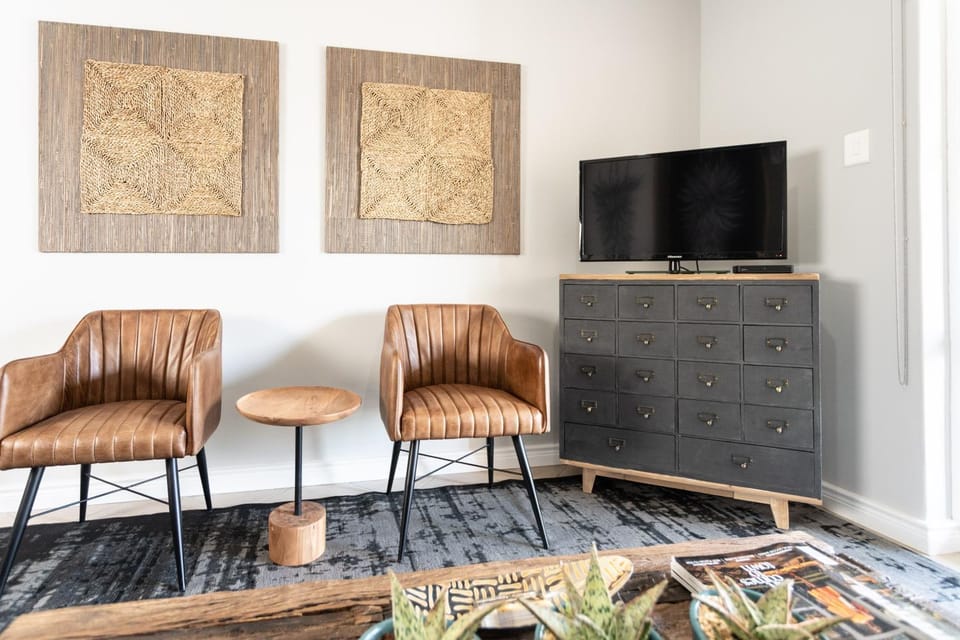 Avemore Jan Cats No 3 full back up power Apartment in Stellenbosch