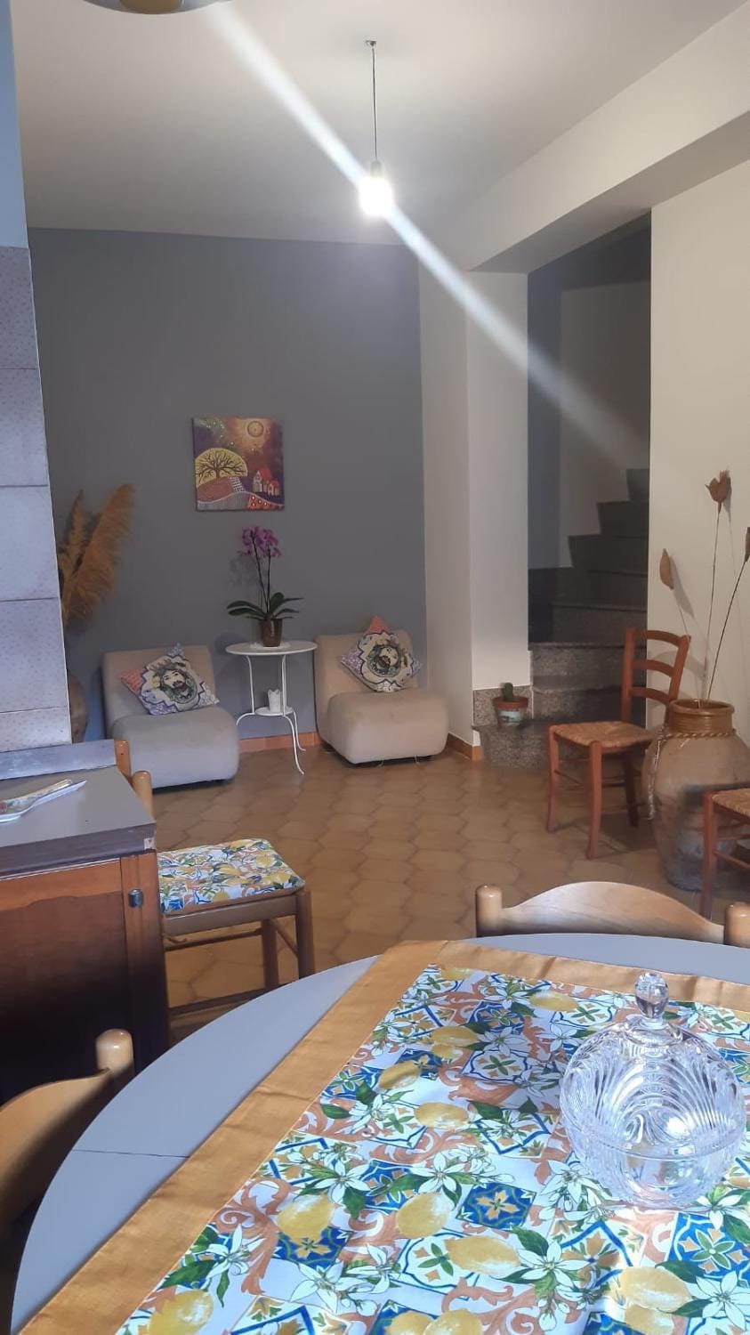 Living room, Dining area