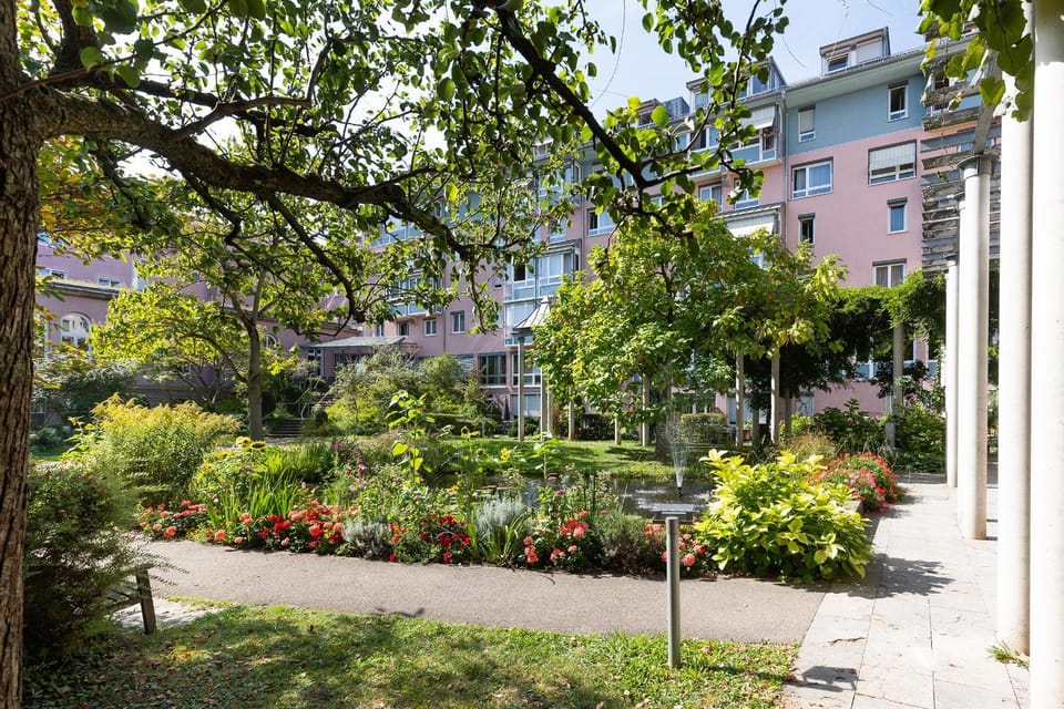 Evangelische Diakonissenanstalt Stuttgart GÄSTEHAUS AM DIAKONISSENPLATZ Bed and Breakfast in Stuttgart