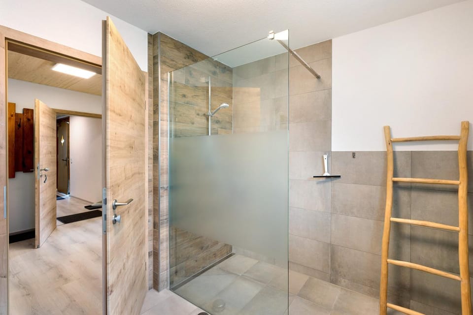 Bathroom, Living room