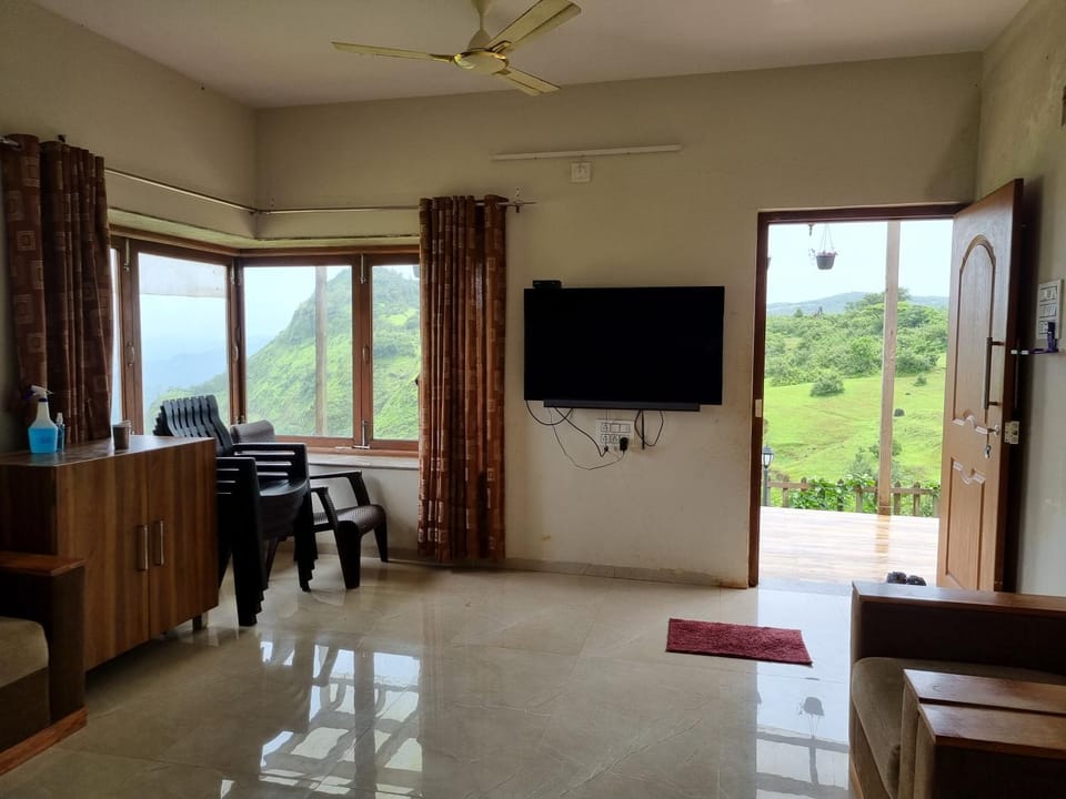 Valley View Home Stay House in Maharashtra