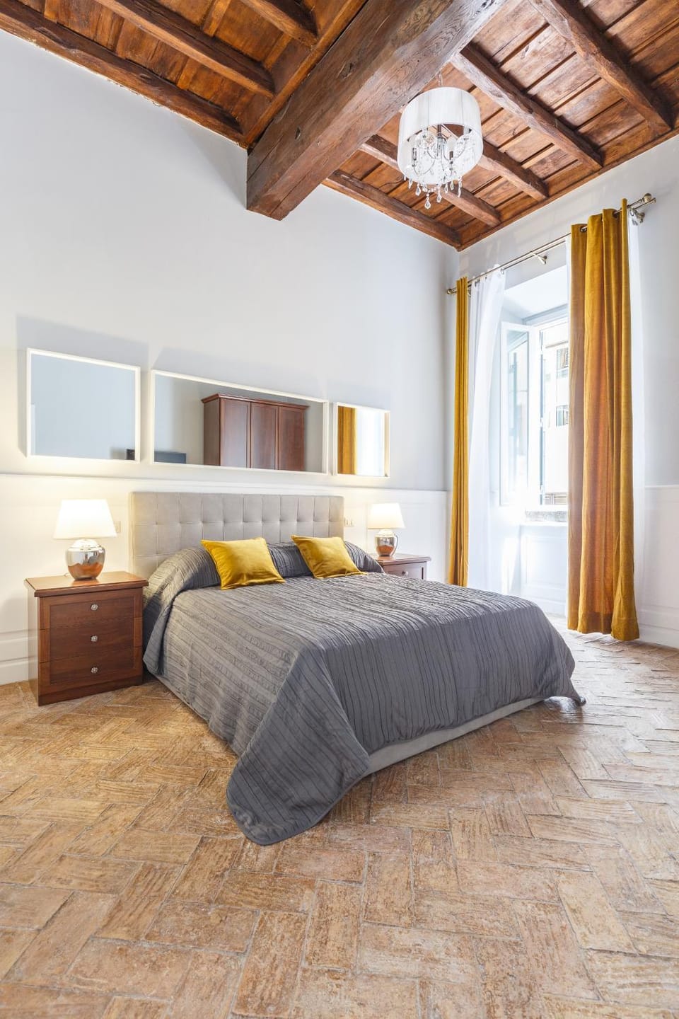 Bed, Photo of the whole room, Bedroom