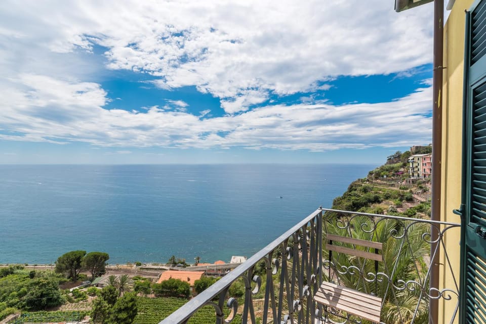 Sea Breeze Flat, Terre Marine Apartment in Corniglia