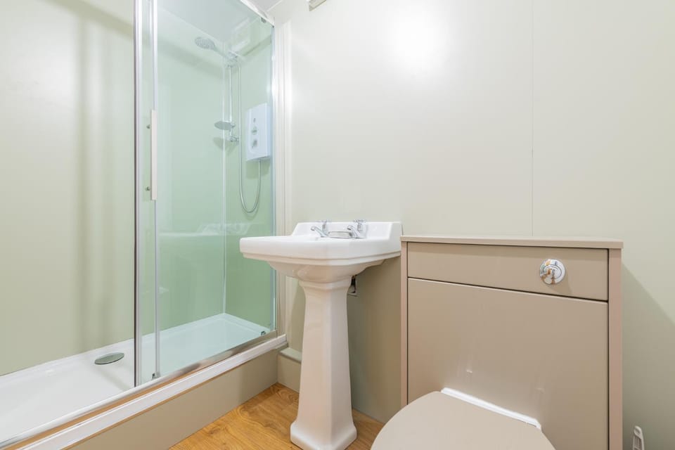Nether Newton - Sleeps 12, Hottub, Sauna, Private Garden House in England