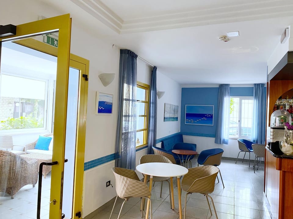 Lounge or bar