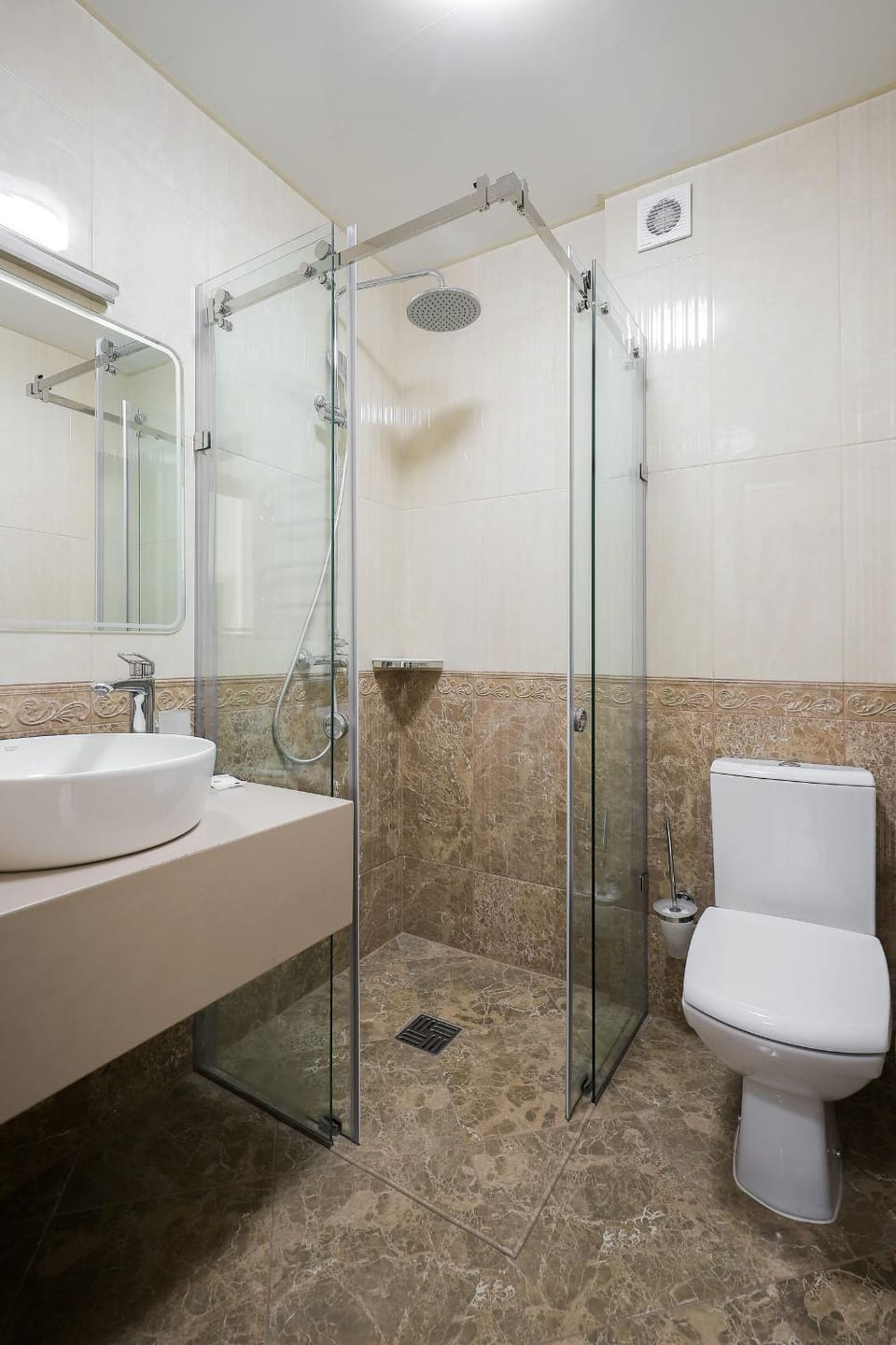 Bathroom, Pool view